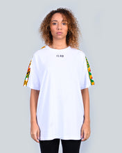 Lade das Bild in den Galerie-Viewer, Homeland Tee Women Box Shaped - FLABWEAR