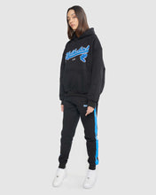 Lade das Bild in den Galerie-Viewer, COMFORT CHENILLE HOODIE
