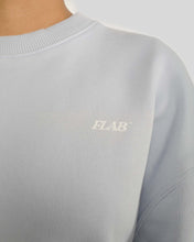 Lade das Bild in den Galerie-Viewer, COMFORT LOGO SWEATER
