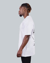 Lade das Bild in den Galerie-Viewer, United People Tee White Men - Box Shaped - FLABWEAR
